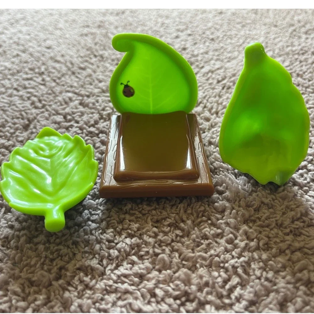 Lil Woodzeez Acorn Treehouse Green Leaf Bed and Chair Furniture Accessory Set